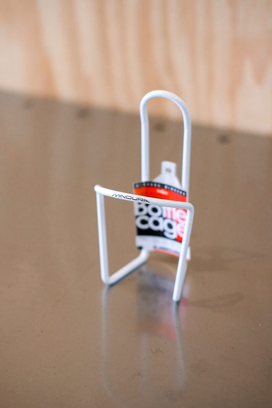 Minoura Bottle Cage white